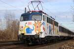 TRI 110 459 plus RE7 to Hamm Pbf passes solo the photographer at the Dellweger Strasse in Oberhausen on 21 February 2025.