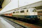 Scanned picture of 111 019 at Oberhausen Hbf on 2 february 1998.