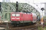 DB 112 164 comes off the Hohenzllernbridge and enters Kln Hbf on 29 May 2008.