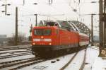 On 13 January 2001 DB 112 180 with DB Nachtzug enters Kln Hbf.