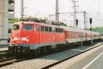 Scanned picture of 115 323 entering Dsseldorf Hbf on 14 May 2006.