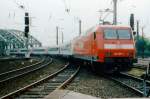 Slightly modified scanned picture of 145 007 with Belgian I-11 stock entering Kln Hbf on 1 February 2000.