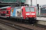 DB Regio 146 025 advertises for the VVO-ticket at Dresden Hbf on 12 Juni 2022.