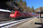 RE-1 to Konstanz calls at Triberg with 146 234 on 29 December 2024.