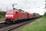 DB 152 190 at the station of Bonn-Beuel on 28 May 2014. The platform where I stood is at the end a bit overgrown, the spot is completely legal.