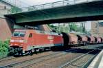 Cereals train with 152 111 leaves Hamburg Harburg on 25 May 2004.