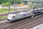 ITL 185 562 with a BLG automotive train is about to leave Bad Schandau in the rain on 2 May 2011.