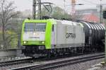 In the pouring rain CT 185-CL-007 passes Dresden Hbf on 7 April 2017.