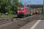 On 2 May 2024 DBC 185 167 hauls a container train through Celle.