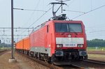 On 23 July 2016 DB 189 028 passes through Lage Zwaluwe.