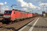 Iron ore train with 189 086 at the helms passes through Dillingen on 28 March 2017.