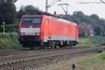 On the evening of 22 August 2022 DB Cargo 189 050 just crossed the border at Venlo and will arrive at the nearby station.