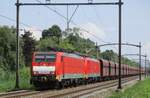 On 16 July 2016 DBC 189 036 hauls a sister loco and filled iron ore train through Dordrecht-Zuid toward Venlo and the steel works of Dillingen (Saar). 