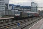 On 4 January 2025 NIAG 189 289 engters Rotterdam Centraal with an extra train to Maasvlakte west -a shunting yard and the firt occasion, such a non-travellers' target is announced by the station's  electric paxssenger train announcment systems.