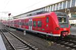 S-Bahn with 425 524 calls at Münster Hbf on 27 December 2016.