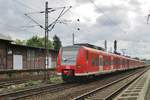 DB 425 594 calls at Bonn-Beuel on 4 October 2017.