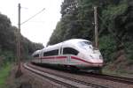 At Venlo Bovenste Molen, near the Dutch-German border, ICE 406 085, capable of reaching Paris but bound for Venlo, Eindhoven and Amsterdam passed by on 31 Augustus 2013.

