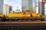 Voest maintainance train with unknown number stood in Essen Hbf on 31 October 2013.

