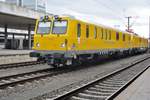 DB Bahnbau 720 302 leaves Hannover Hbf on 4 April 2018. 