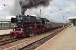 On Ascension Day 29 May 2014, 01 202 has seen enough of Mannheim Hbf and leaves for Heilbronn.