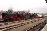 Two Pacifics in shunting service: on a still grey 22 september 2014, 01 118 (in front) and 011 075 shunted two coaches in Neuenmarkt-Wirsberg station.