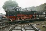 Scanned picture of 66 002 on the turntable in the DGEG museum in Bochum-Dahlhausen on 17 July 1998.