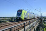 DB 445 023 on the Rendsburg High Bridge near Osterrönfeld in Schleswig-Holstein.