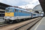 MAV 431 065 stands in Budapest Keleti pu on 6 May 2016.