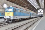 MAV 431 332 stands in Budapest Keleti pu on 7 May 2016.