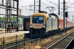 On 23 May 2005 MAV 1047 009 enters Sankt Pölten with a fill-in duty between the morning incoming EuroCity Budapest-Vienna and the afternoon EC Vienna-Budapest.