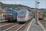 In Finale Ligure, the FS Trenitalia IC 631 from Vetimiglaia (from 9:10) to Milano Centrale (at 12:55) and the Trenord Regio 3090 from Bergamo (from 7:07) to Ventimiglia (11:48) cross each other. 

September 16, 2023