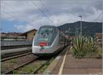 The FS Treniatlia Intercity IC 633 from Milano Centrale (from 07:10) to Ventimiglia (at 10:54) with the power car E 414 113 (91 83 2414 113-7 I-TI) seen here at the end of the train has arrived in Alassio and waits briefly for the return move.

June 17, 2024