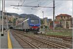 The FS Trenialia E 464 673 is traveling with its RE 3155 from Torino Porta Nuova (from 06:25) via Fossano, Savona to Ventimiglia (at 10:47) and, after waiting for the oncoming train, leaves the Finale Ligure Marina station.

June 17, 2024