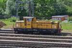 Diesel locomotive 304 from CFL Cargo passes through the depot in Esch Belval. June.13.2024