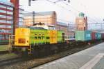 (R)RF 17 hauls a container shuttle through 's Hertogenbosch on 2 February 2008.