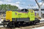 On 8 August 2008 RRF 106 stands at Rotterdam Centraal, where the massive rebuild has just commenced.