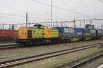 RRF 18 hauls the Routier intermodal train into Venlo on 6 December 2025 from Gekkengraaf. At Venlo, an Ecco Rail electric loco will take over this train to Germany and Austria.