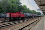 Tank train with 6507 is waiting for permission to enter Kijfhoek yard at Dordrecht on 18 June 2013.
