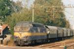 ACTS 6702 with BBÖ coaches on an extra train enters Dieren on 14 October 2006.