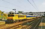 NS 1753 with ex-DB stock at Arnhem on 2 March 2008.