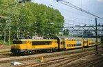 NS 1712 is about to call at Den Haag CS on 2 September 2009.