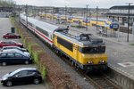 NS 1745 calls at Amersfoort with an IC-Berlin on 16 April 2016.