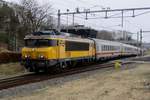 Cuckoo! NS 1739 hauls the IC-Berlijn into Amersfort on a rainy 25 February 2017.