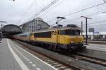 NS 1744 stands with a Berlin-bound service on 25 February 2017 at Amsterdam Centraal. This day, this IC 240 was to be cut short to Bad bentheim.