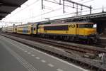 NS 1748 leaves Deventer with a regional train on 9 April 2018.
