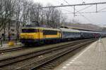 Second of five: NS 1732 quits 's-Hertogenbosch with the 2nd of five overnight trains from Tyrol on 4 March 2012. In order to replace Classes 1100, 1200 and 1300 in one blow/ fell swoop (thanks to Shakespeare's  MacBeth) NS ordered French again with a slightly modernised and somewhat lighter nez-cassé like Class 1600. The 81 locos ordered became Class 1700 and from 1994 were almost exclusively deployed om passenger services, from the humble urban trains to international crack passenger trains. 