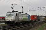 On a grey and rainy 18 March 2017, RTB 186 421 hauls an intermodal service into Germany, passing Venlo-Vierpaardjes in the process.