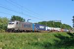 Metrans 186 289 passes through Tilburg Oude Warande on 26 May 2017.