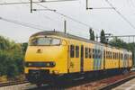 On 18 October 2005 NS 829 from Tiel is about to call at Geldermalsen.