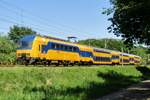 NS 7529 passes Tilburg Oude Warande on 26 May 2017.